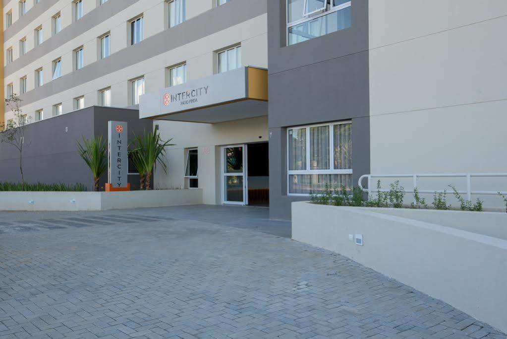 Hotel Intercity Patio Pindamonhangaba